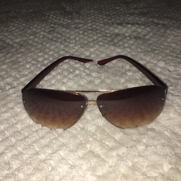 Accessories - bronzy sunglasses